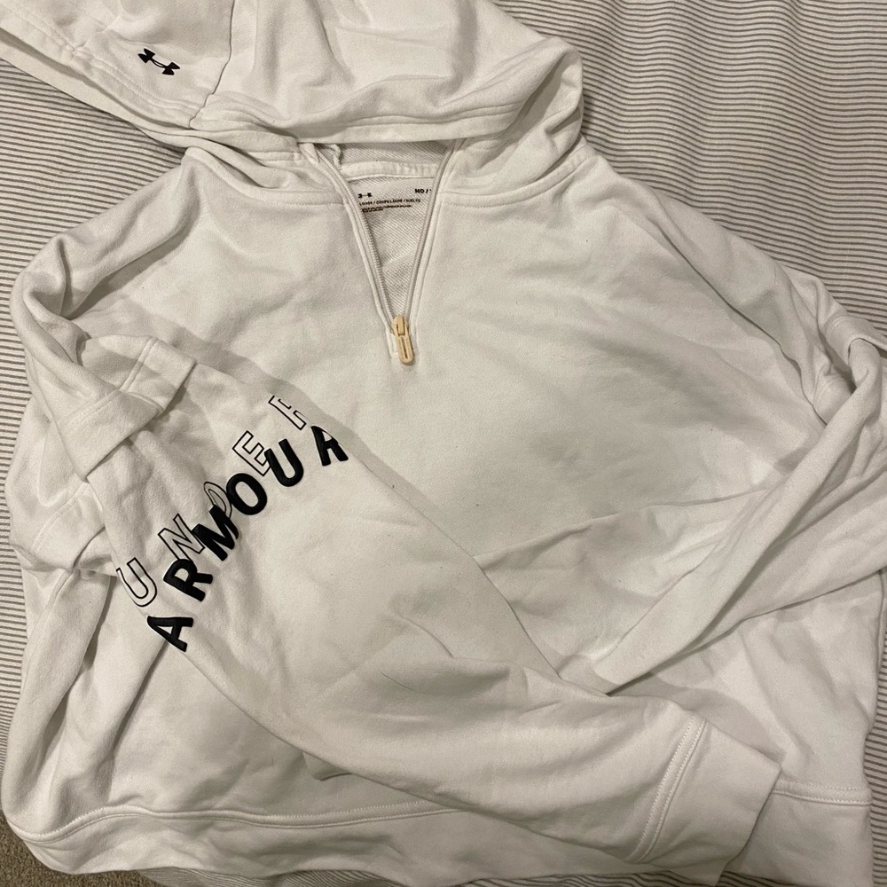 White crop under armour hoodie half zip